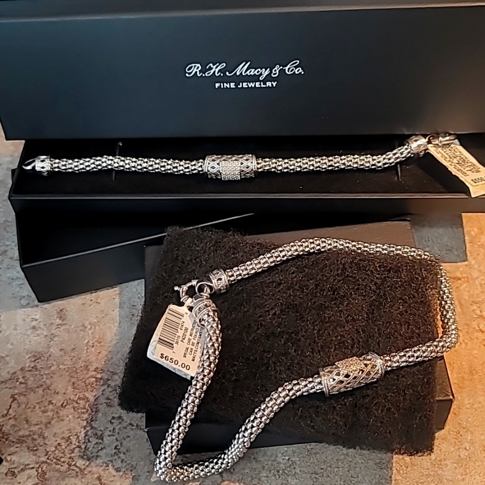 Beautiful set 925 Sterling silver with diamonds